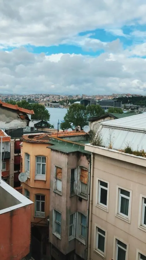 Apartment Merkezi Deniz Manzarali Ev Istanbul